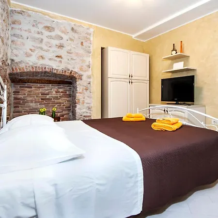 Deamicis Of Downtown Apartment Rovinj