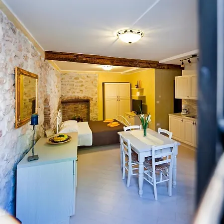 Deamicis Of Downtown Rovinj