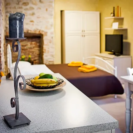 Deamicis Of Downtown Apartment *