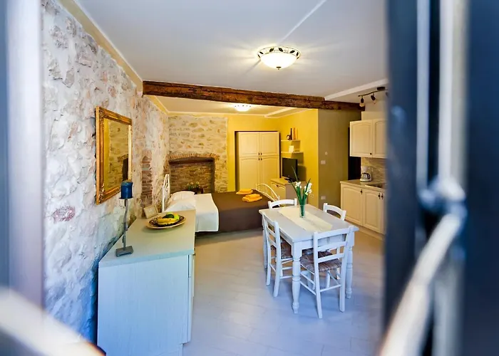 Deamicis Of Downtown Ρόβινι