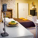 Deamicis Of Downtown Apartment *