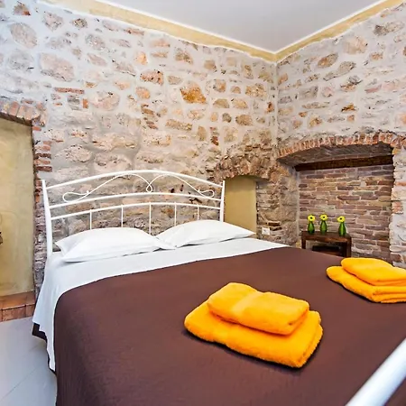 Deamicis Of Downtown Apartman *
